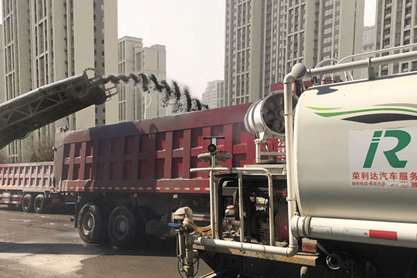 濟(jì)南挖掘機(jī)進(jìn)行租賃要知道哪些事項(xiàng)？